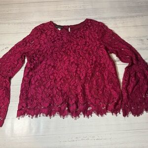 Simply Styled Lace Top in Rich Pink Flounce Sleeves Elegant Romantic